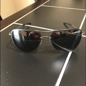 Oakley aviator sunglasses